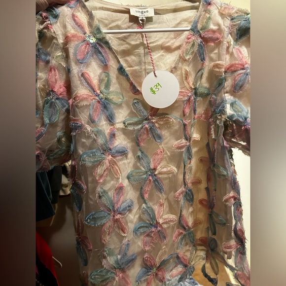 🫶 3 for $15! NWT umgee flower Women’s shirt size medium - Picture 1 of 3